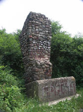 Obelisk na miejscu grodziska